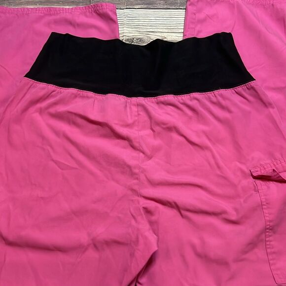 Cherokee Women’s Size Medium Scrub Pants Pink Wide Leg - Picture 5 of 5